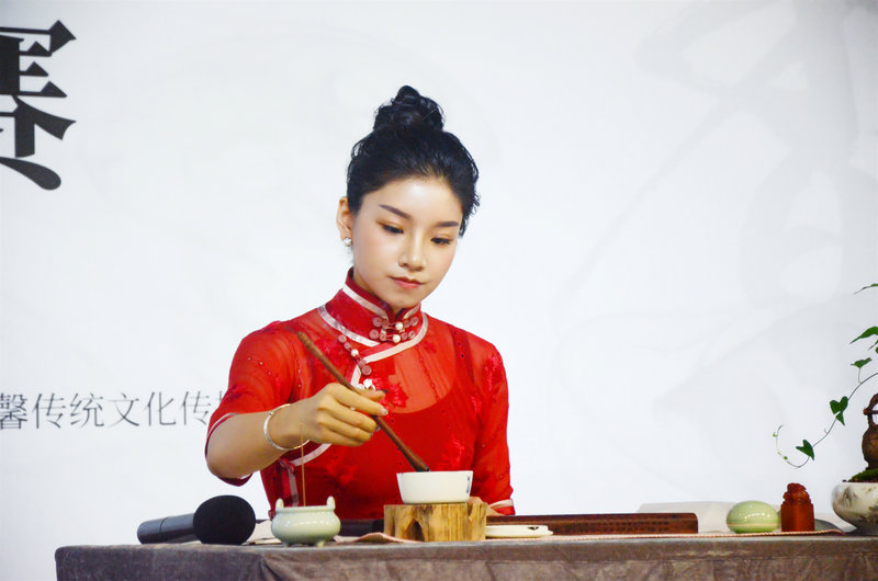 专业茶事活动 | 第四届（深圳）国际香艺师大赛初赛投票开启！