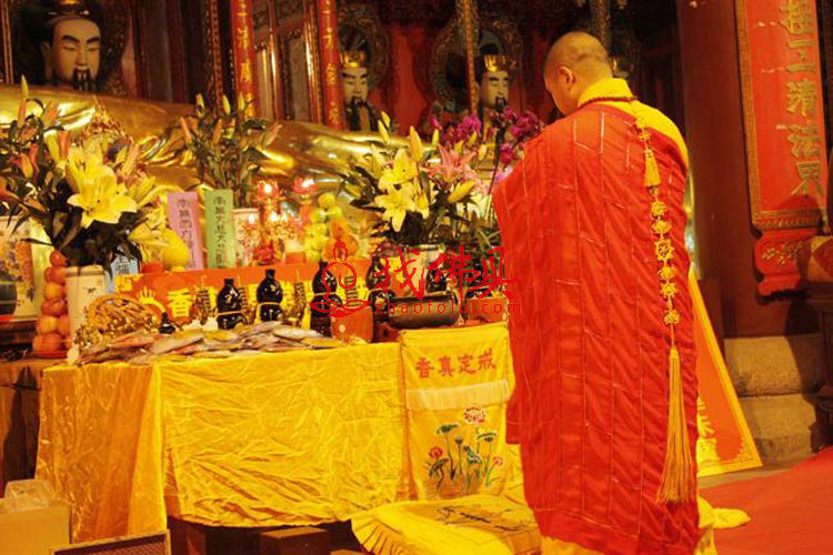 佛堂的设计与供养