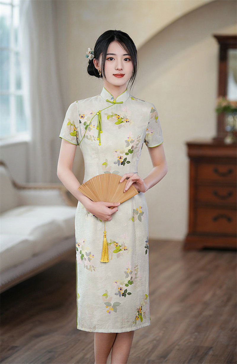 新款年轻款日常连衣裙绿色高端气质长旗袍