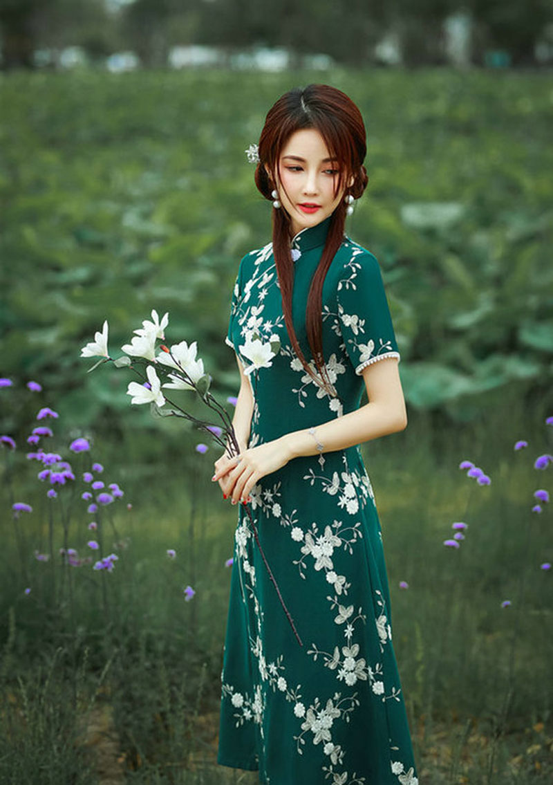 新款复古小众设计高级感白色新中式中国风连衣裙